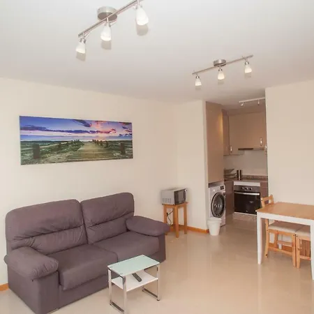 Beatiful Flat In With Sea Views And Next To The 