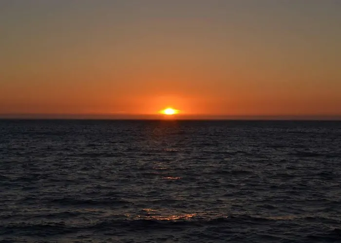 Beatiful Flat In With Sea Views And Next To The 