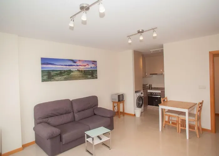 Beatiful Flat In With Sea Views And Next To The 